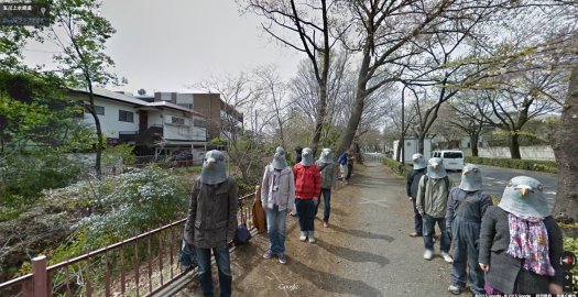 Funny-Google-Street-view-pigeons.jpg